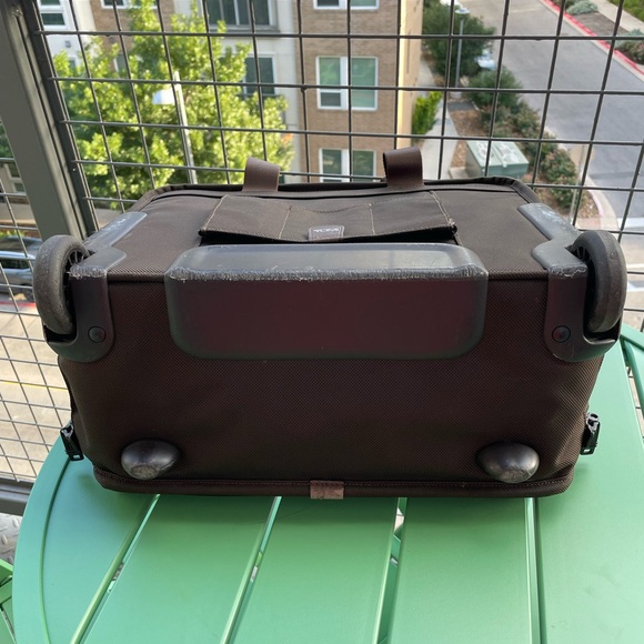 TUMI 2 wheel Brown Carry-On - Picture 11 of 15